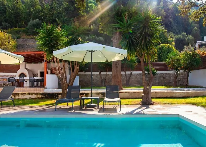 Bella Foresta Ii Villa *