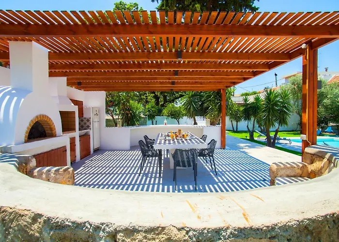 Bella Foresta Ii Ixia (Rhodes)