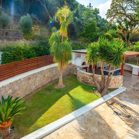 Bella Foresta Ii Иксиа