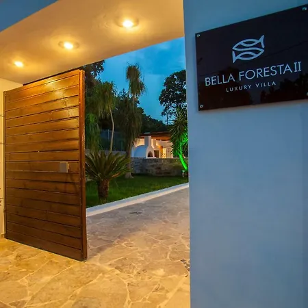 Villa Bella Foresta Ii *