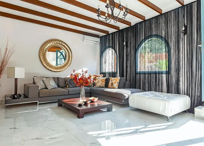 Bella Foresta Ii Villa